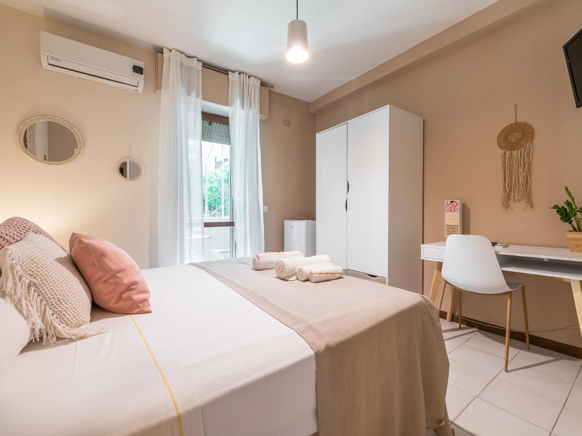 Villa Vaghi Rooms Кальяри Экстерьер фото
